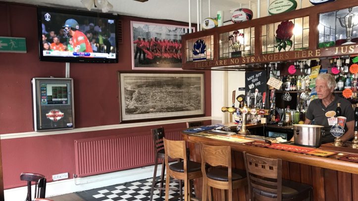 Bear-at-Hotwells-pub-inside-1600x900